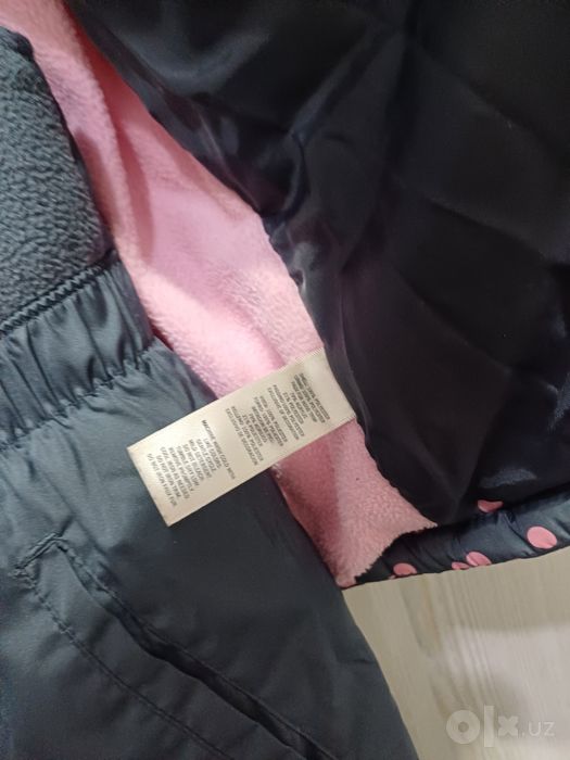 Продаётся фирменный для девочек комбинезон с куртки
