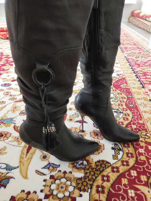 Продаётся шикарные сапоги бренда Баскони