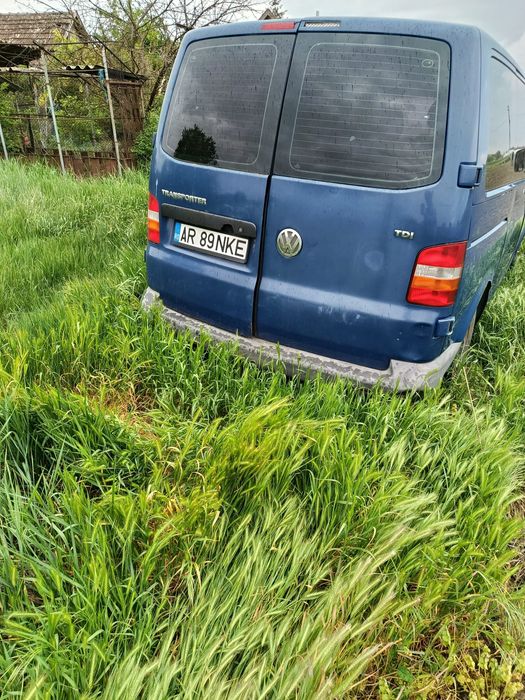 Vw Transporter T5 1.9TDI  9 PERSOANE