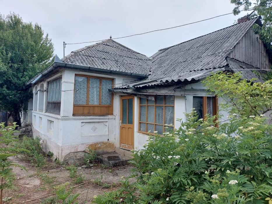 Casa si teren de vanzare Targu Neamt