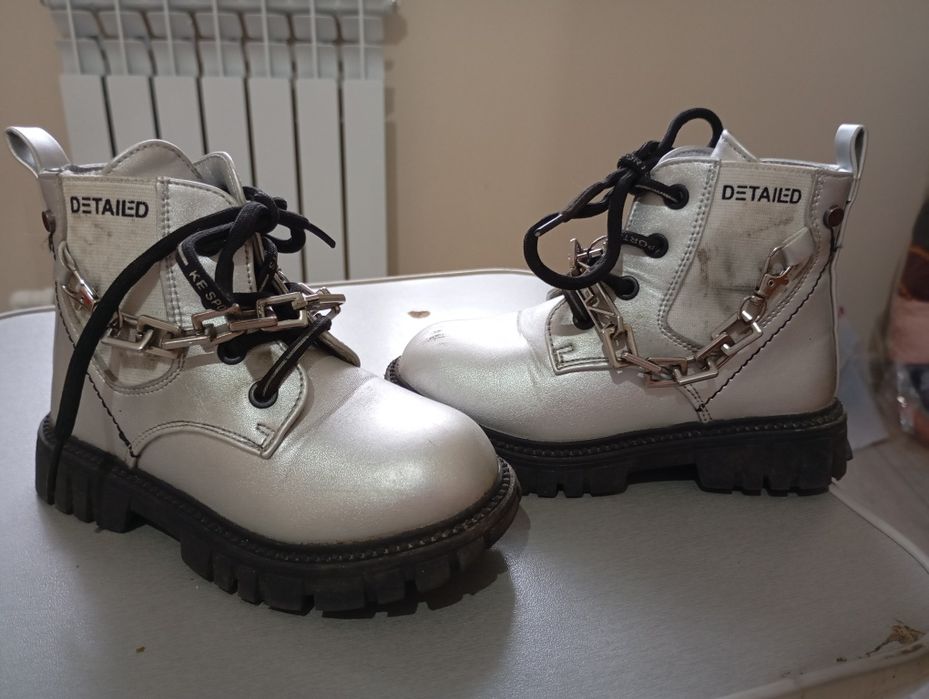 Демисезонные ботинки