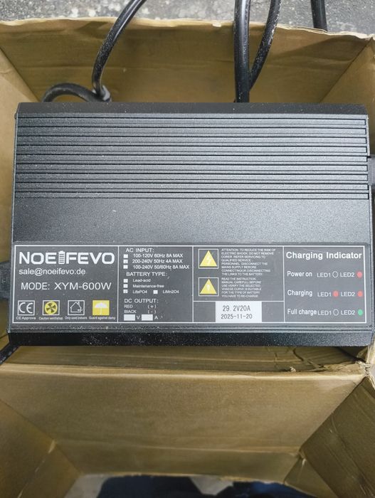 Чисто ново зарядно устройство NOEIFEVO XYM-600W за LiFePO4 батерии (29.2V / 20A)
