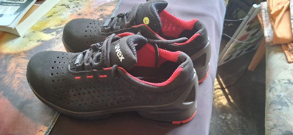 Bocanci  munca  Uvex