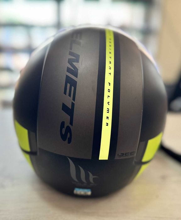 Мото каска MT Helmet Viale SV XL + калъф