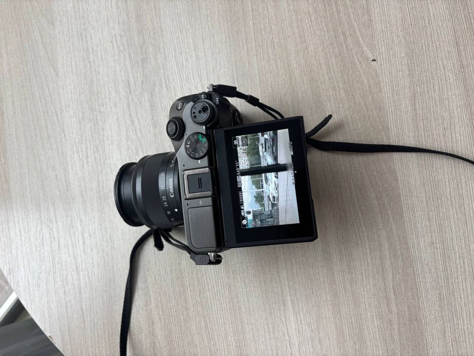 Canon EOS M6 Объектив 15-45 мм
