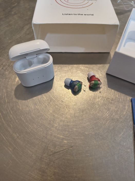 Истински слухови апарати за възрастни хора, презареждащи се и невидими