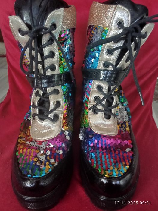 Pantofi cu toc inalt