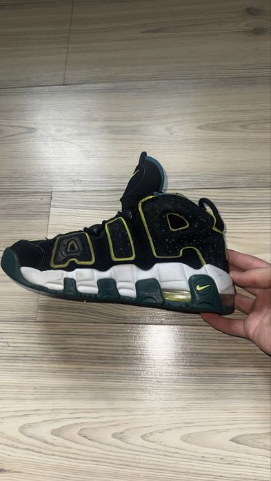 Nike air more uptempo