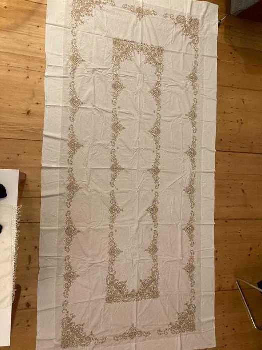 fata de masa XXL masa gradina exterior sau interior cu fir aur 350cm