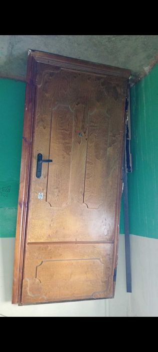 Продам дверь входную