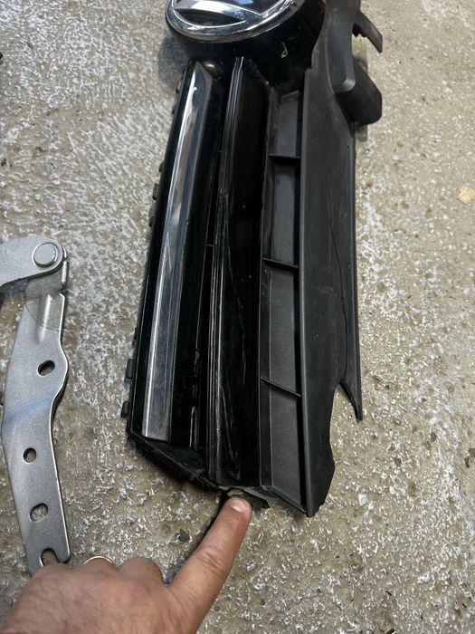 Grila  radiator vw golf 7.