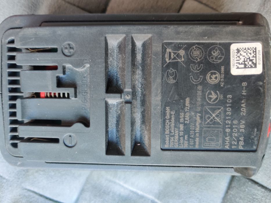 Baterie Bosch 36 V 2 A