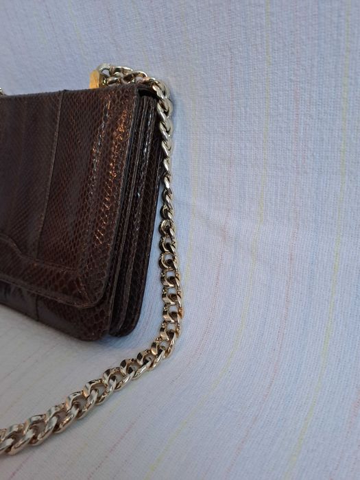 geanta poseta veche din piele de sarpe interior piele