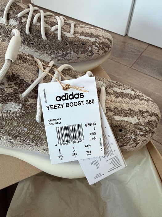 adidas Yeezy Boost 380 Pyrite - нови с кутия - 43 1/3