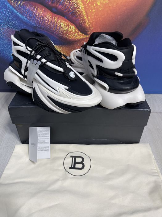 Adidasi Balmain Unicorn Top Version