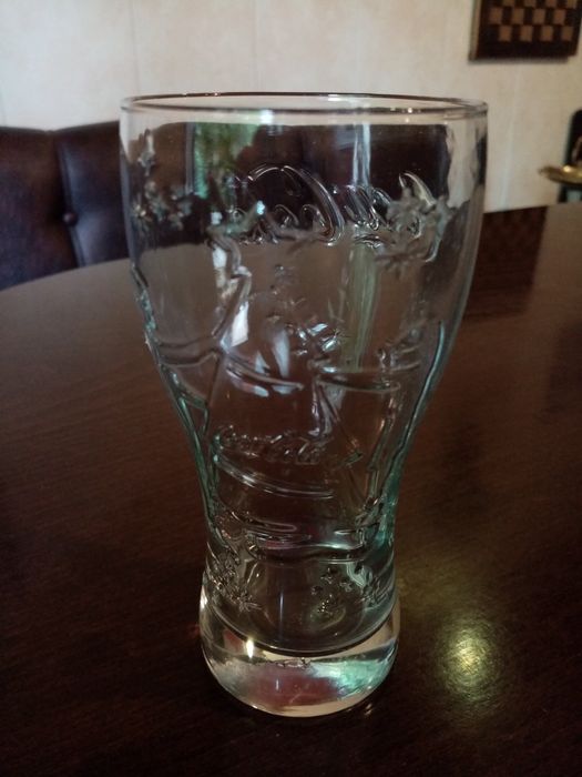 Бразилски син дуралекс;Рекламни чаши