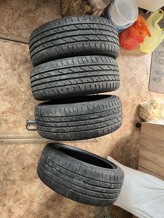 Продам шины 195/45/16