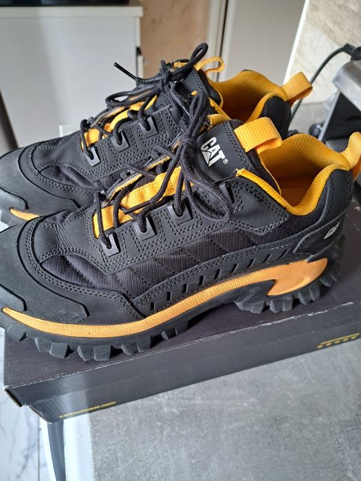 Маратонки,обувки CAT