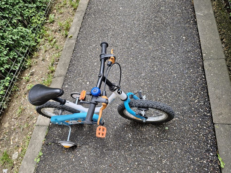 Bicicletă copii 3-5 ani