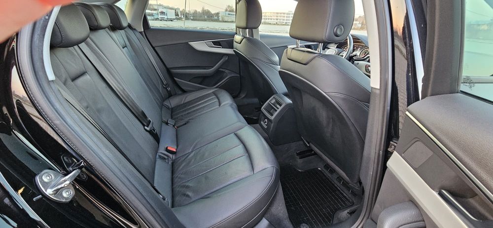 Audi A4 2019–2.0 TFSI 190 CP Mild Hybrid – Cutie manuală – 100.000 km