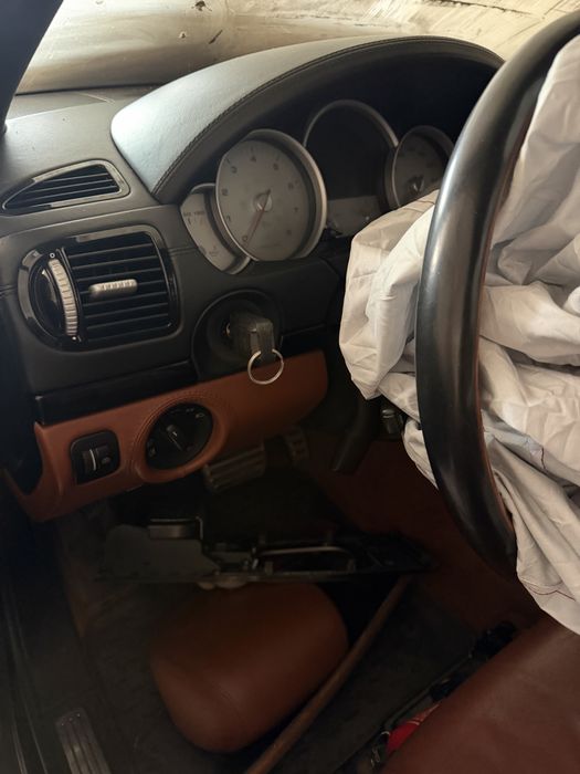 Epava Porsche Cayenne