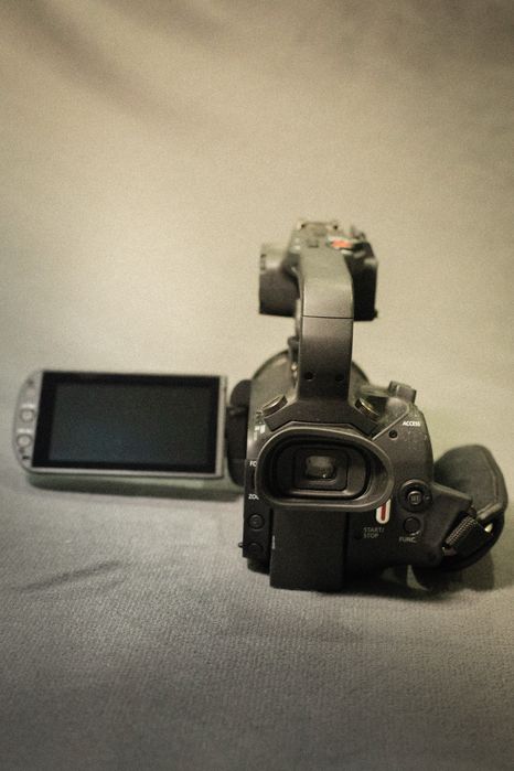 Видеокамера Canon xa25