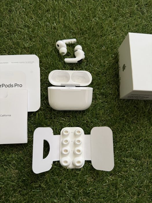 Air Pods Pro 3.   .
