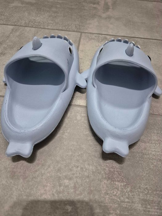 Papuci copii rechin marimea 27 noi nefolositi
