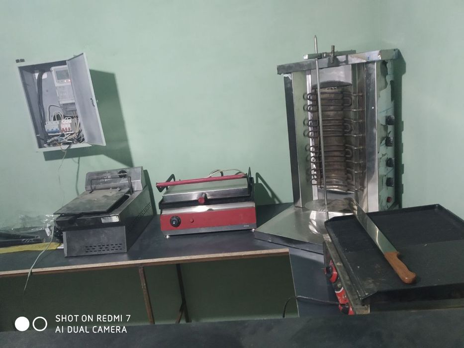 Стол 5- шт,,,стул14 шт,ва бар сотилади