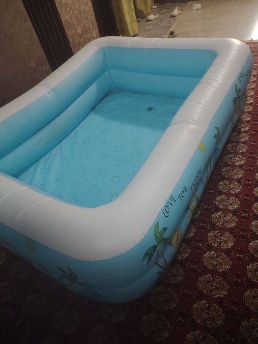 Срочно бассейн продам