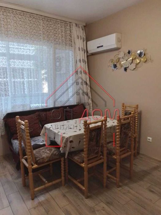 Дава се под наем Тристаен апартамент в Варна, Център - 85 кв.м за 714 € - Снимка #1