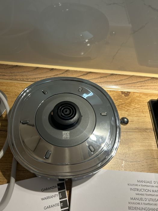 Чайник smeg,бежовый