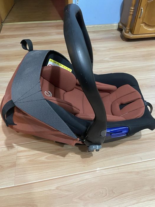 Бебешко кошче за кола