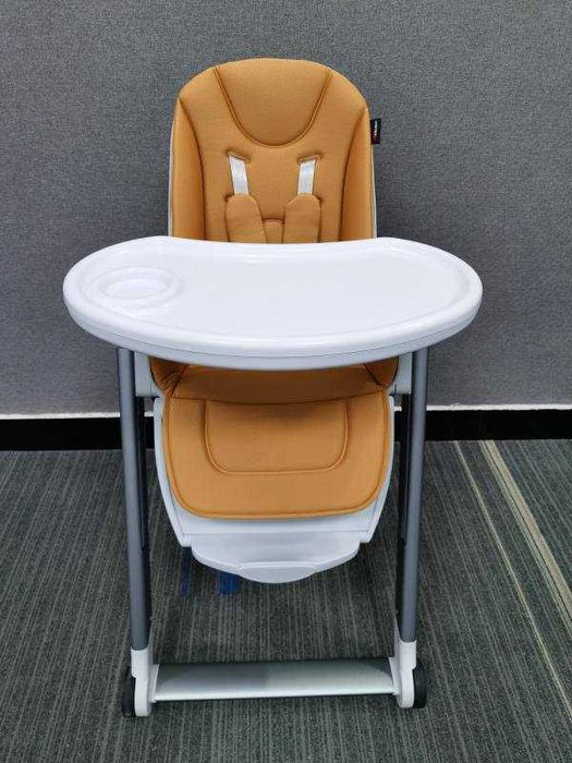 Стульчик для кормления Babyluxe (Italian technology) Новое в упаковке!