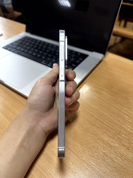 Samsung Galaxy A56 5G 8/256 GB Lightgray (och kulrang) yangidek