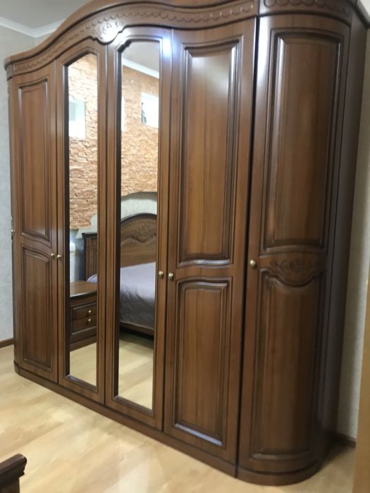 Спальный гарнитур