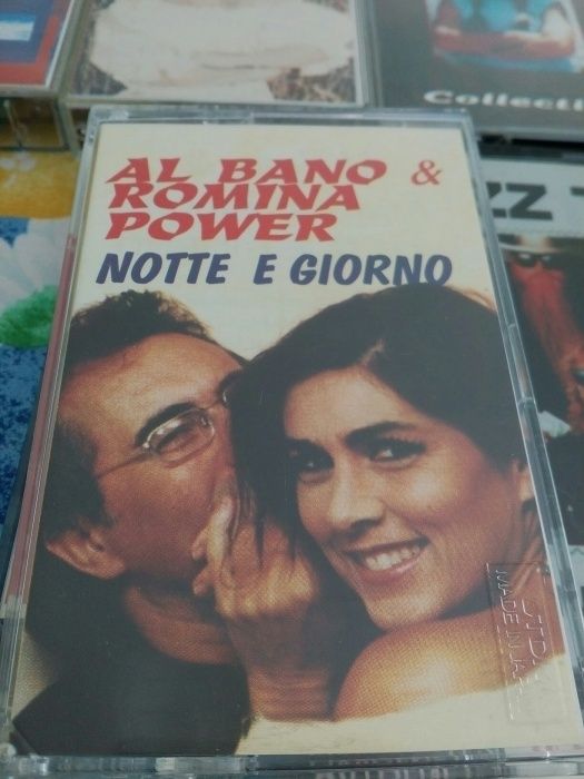 Касетки със стари хитове