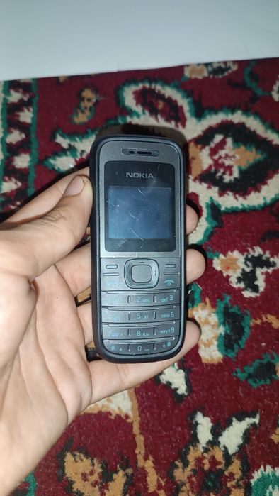 Nokia 1205 sotiladi ishledi