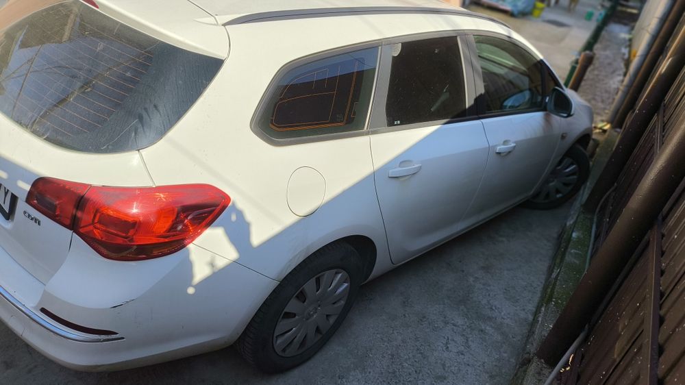 Astra Sports Tourer 2.0/165CP