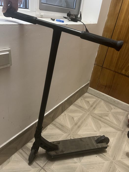 Продам самокат б/у