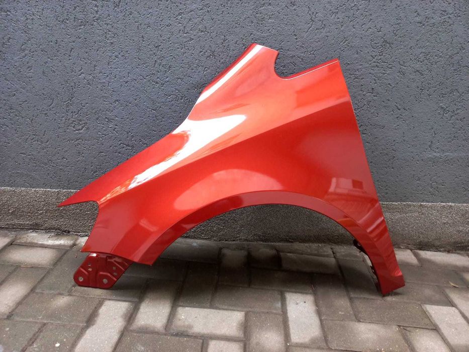Aripa Fata Stanga VW Golf 5/V Plus 2005-2009 Vopsita Portocaliu