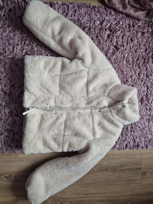 Geaca fete noua cu eticheta 146cm 10-11ani