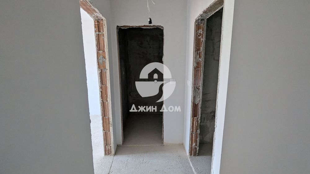 Тристаен апартамент на тапа БЕЗ ТАКСА ПОДДРЪЖКА в Центъра на гр. Бург - снимка 6