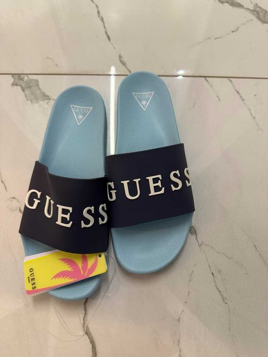 Мъжки чехли GUESS