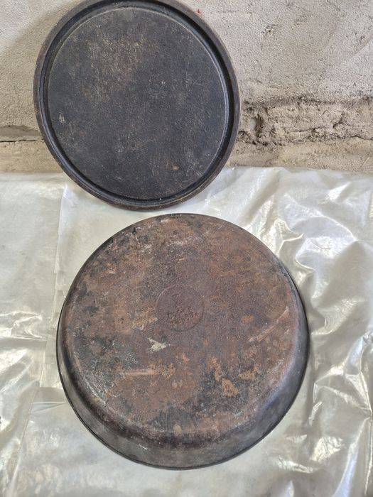 Сковорода гриль с крышкой