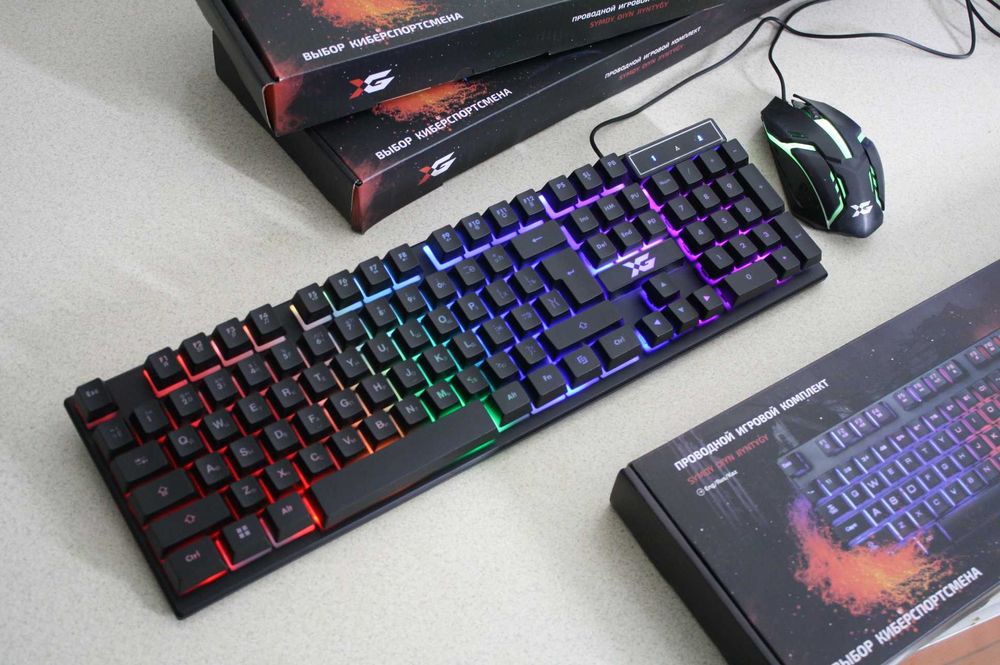 Игровая клавиатура плюс мышь светящиеся комплект