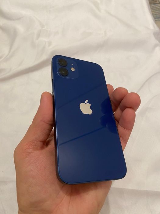 Срочно продам iphone 12