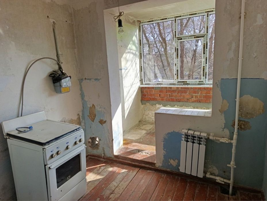 2 ком 1 мк 2 этаж под ремонт!