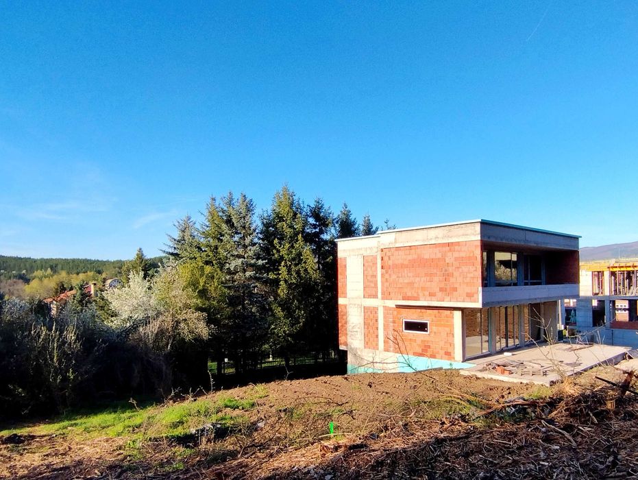 X Property предлага за продажба луксозна къща