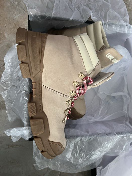 Зимни-боти love moshino